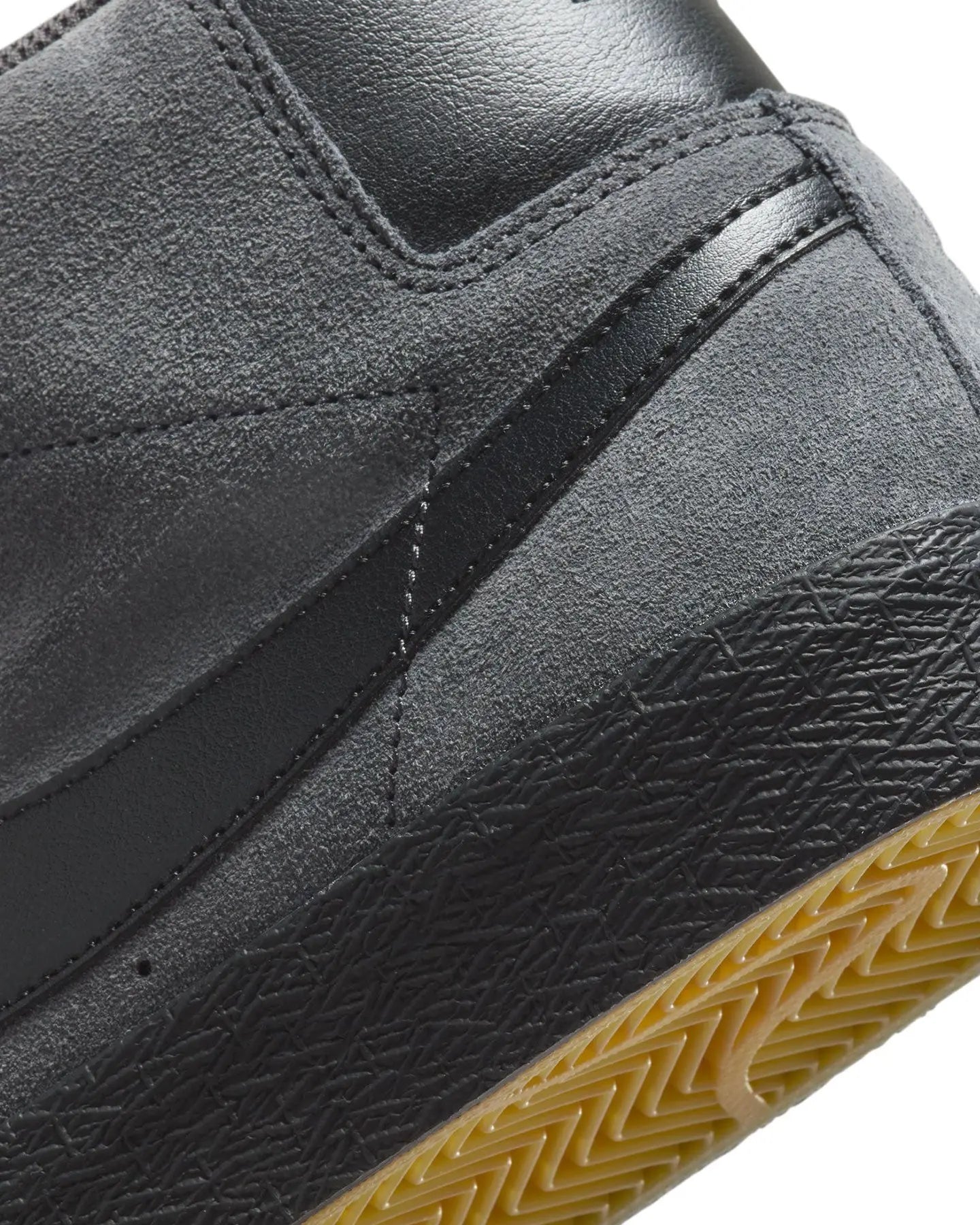 Nike SB Zoom Blazer Mid - Anthracite / Black / Black Footwear