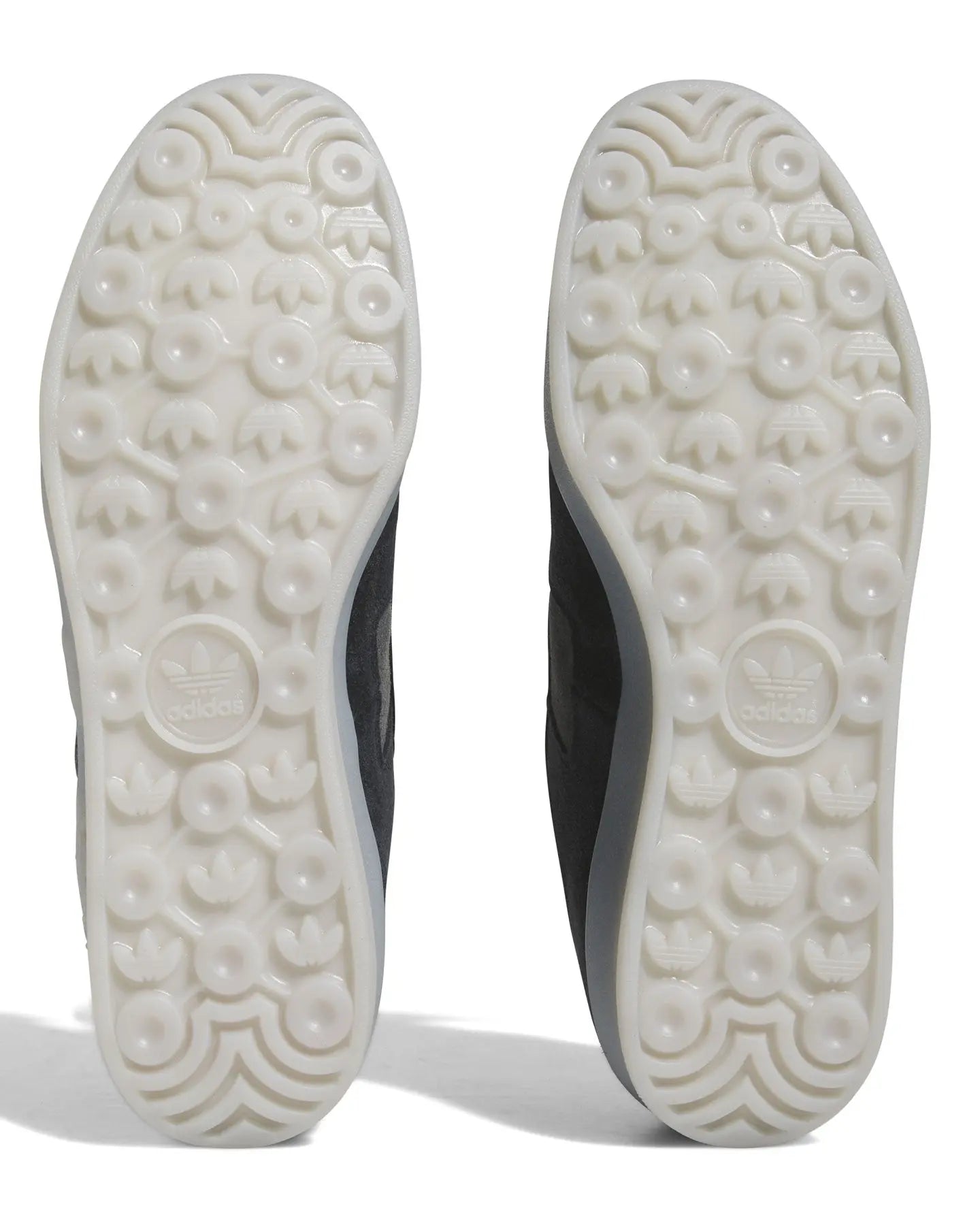Adidas Aloha Super - Black / White / Carbon Footwear